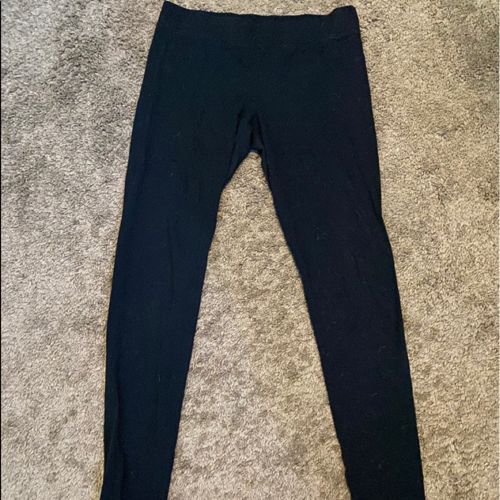 Black leggings